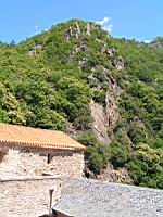 Abbaye Saint-Martin-du-Canigou, La montagne